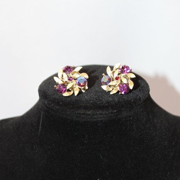 Lisner Aurora Borealis 1960's Vintage Leaf Rhinestone Brooch and Earring Set - Picture 4 of 13